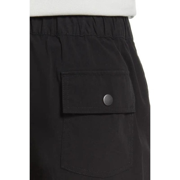 NWT Treasure and Bond Men's Black Elastic Waist Shorts w/ Snap - Size XL- NWT - Picture 3 of 15